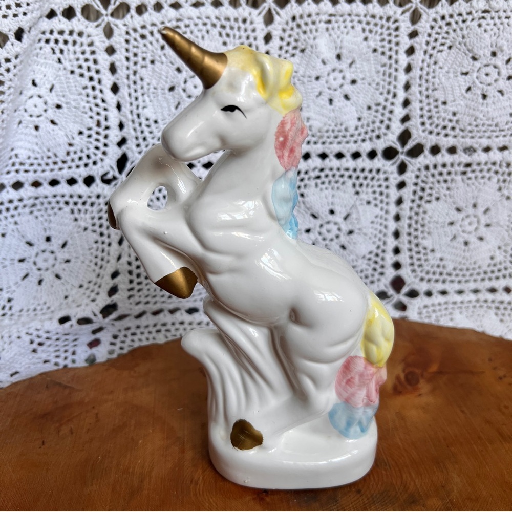 Vintage Porcelain Mythical Rainbow Unicorn Figurine‎ 🦄✨